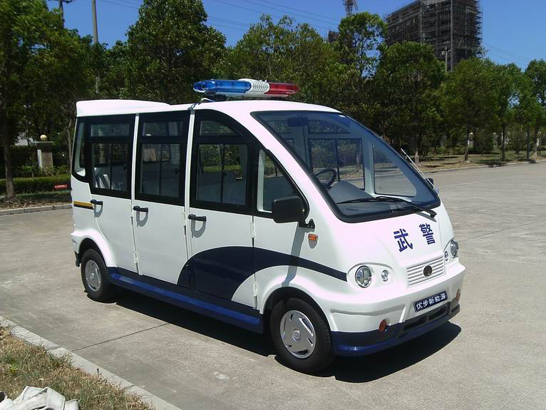 八座封閉巡邏車(chē)UB-DN-8A-3